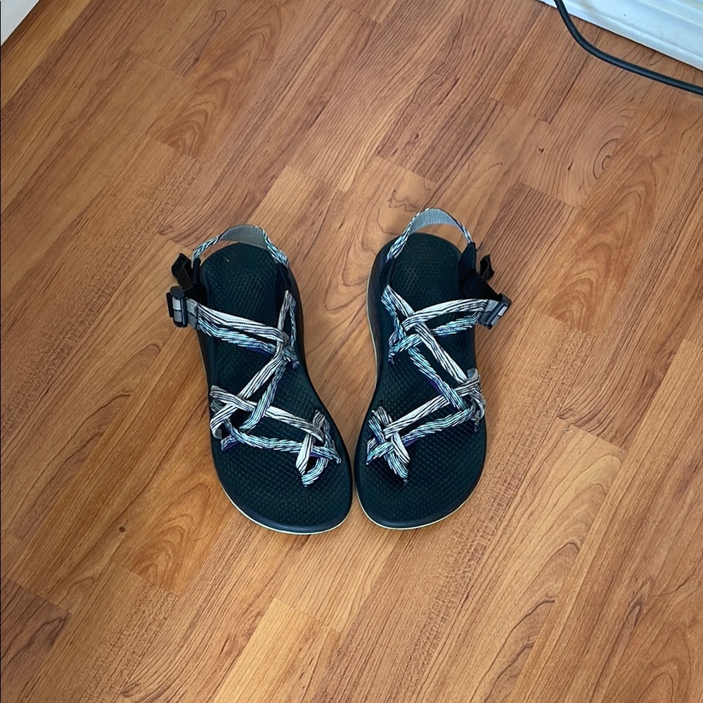 Chaco Sandals women’s sz 11 men’s 10